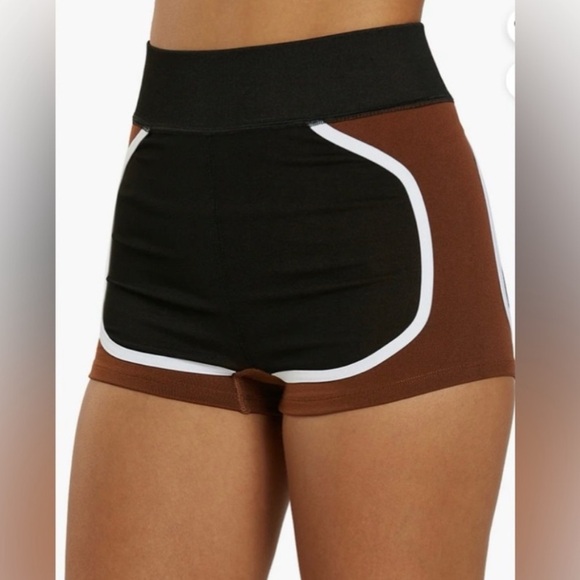 NWT FP Movement There You Go Run Short women M/L - Picture 3 of 10